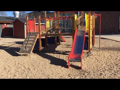 LEKPLATSER @ KALLINGESKOLAN - 200329 (Ronneby - Blekinge) - iPhone 6s+ (Kallinge Sporthall)