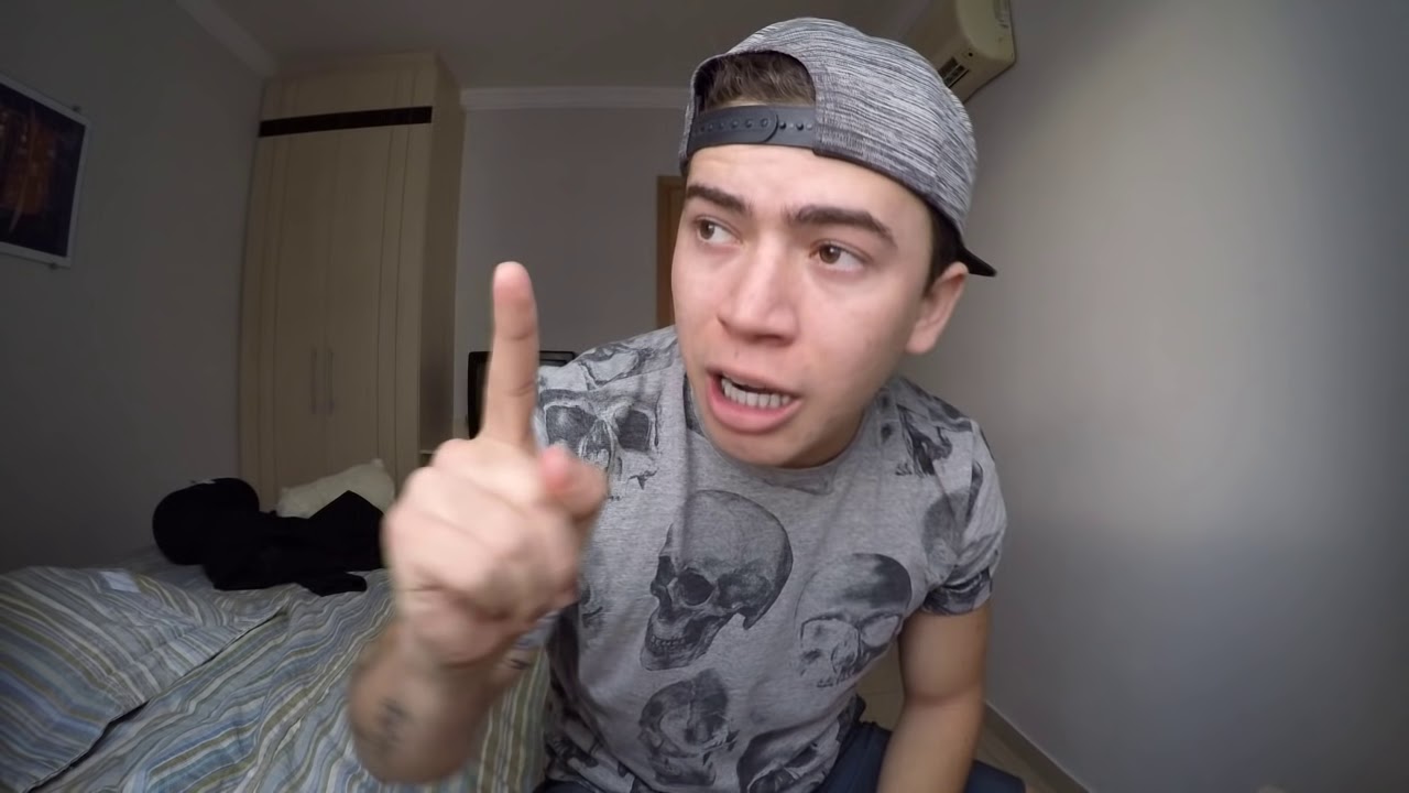 CRIANÇA DE RICO E CRIANÇA DE POBRE