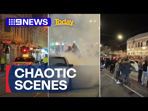 Police step in after car meet takes over Melbourne's Chapel Street | 9 News Australia