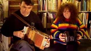 Harliquin Air and Tom Fowler' s Hornpipe - Mary Humphreys and Anahata