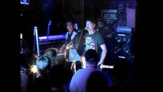 The OtherMothers Perform At Friday's Reunion