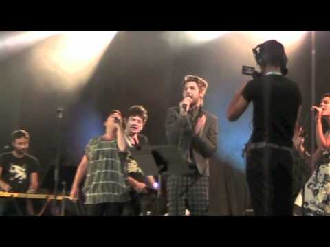 Le Québec prend la Bastille: Yann Perreau - Ariane Moffatt - Pierre Lapointe