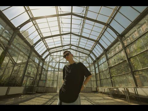 ondyone & different stories — vítr