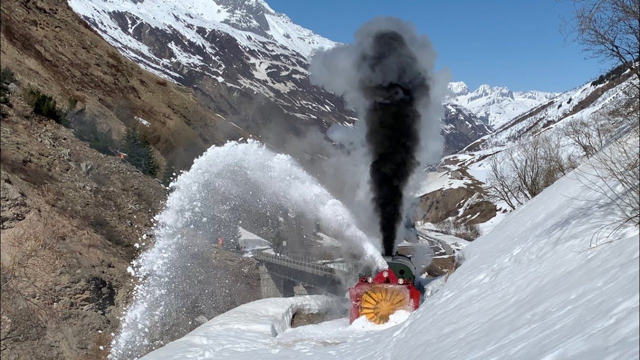 DFB Dampfschneeschleuder R12 im Frühlingsschnee 2021, Steam snow plough in the swiss mountains!
