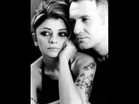 Oya _ Bora (Grup Denk) - Sevmek Zamani (Nostalji).mp4