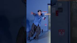 Look at 👀✨ @mo_mung He turned it into his playground🎮 #peacemaker #choreography