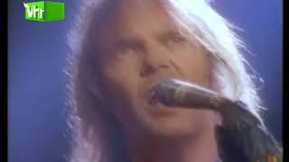 Neil Young - Rockin&#39; In The Free World @ 1989 VH1