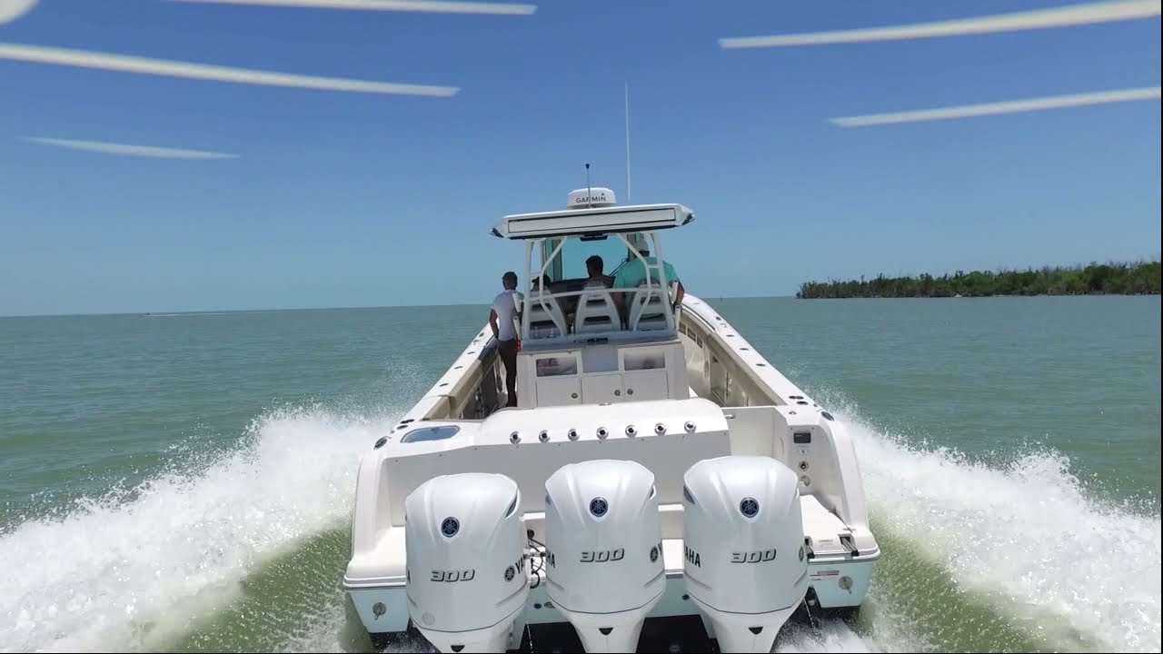 Flagship Sailfish 360CC Underway