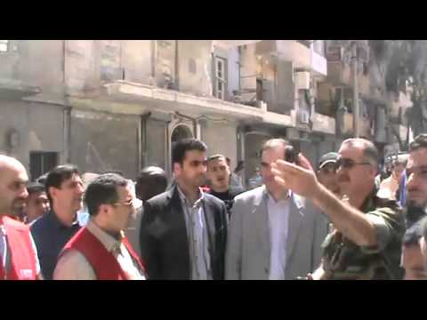 جولة العقيد عبد الجبار العكيدي برفقة مفوضية الامم المتحدة اللاجئين وقفة على احد المجازر التي ارتكبها النظام في مدينة حلب