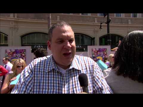 Toy Story 3: Jeff Garlin "Buttercup" Red Carpet Premiere Interview | ScreenSlam