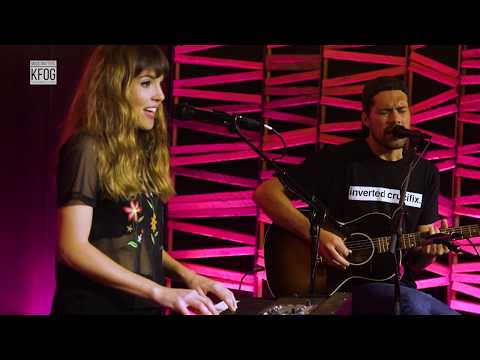KFOG Private Concert: Oh Wonder – “Drive”