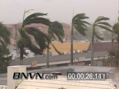 Hurricane Wilma Video - 10/24/2005 - Naples Florida - Part 11