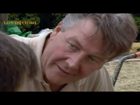 Corner Garden: Lay a Patio, Build Steps and an Arbour Corner Seat