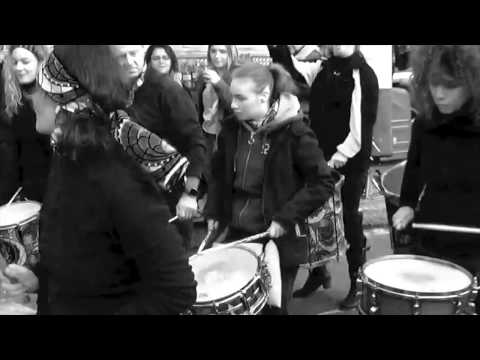 download lagu mp3 mp4 Foire De La Sainte Barbe, download lagu Foire De La Sainte Barbe gratis, unduh video klip Foire De La Sainte Barbe