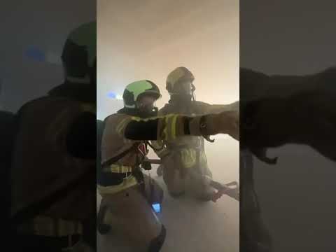 Oefening van brandweer Abcoude en Kamerik #rietenkap #brand #vrijwilligers #samenwerking