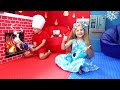 Diana And Roma Play In New Room Collection Of Videos For Children