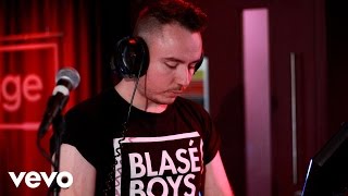 Duke Dumont - Walking With Elephants (Ten Walls cover in the Live Lounge)