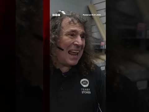 BBC reporter tests AI anti-shoplifting tech. #Shoplifting #AI #Shopping #Tenby #UK #BBCNews