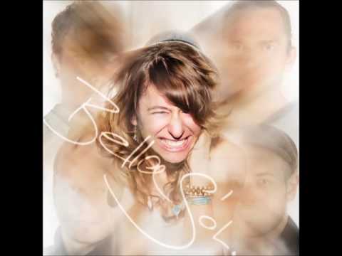 BellaS'ol auf Bayern3 Newcomer   I'm not looking for a savior 28 11 2013