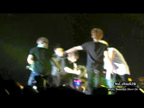 [FANCAM] 120303 Beautiful Show SG - V.I.U (JunSeung focus)