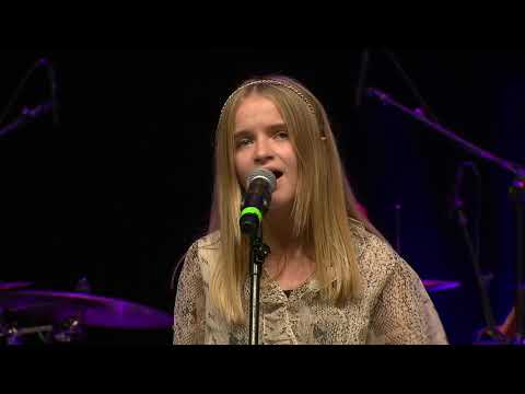 OKTAWIA MAZUR - "MUSZELKI WIGIER 2020" - "MŁODZI W SUWAŁKACH" - laureatka DIAMENTOWEJ MUSZELKI