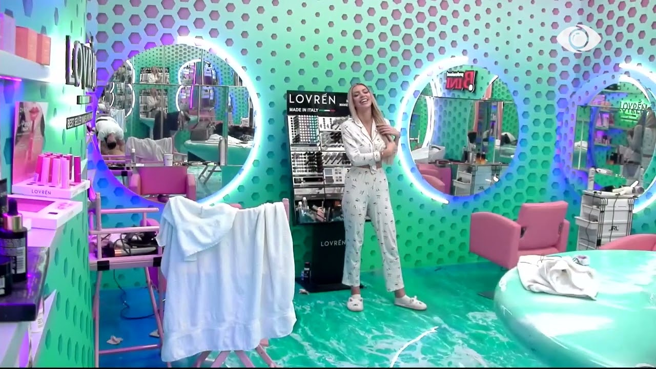 “Shiko mamin”/ Mateo i ‘përulet’ Brikenës bashkë me Bolin