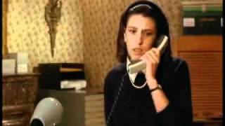 THÉRÈSE JE TE PREND JE TE RETOURNE CONTRE LE MUR ...........