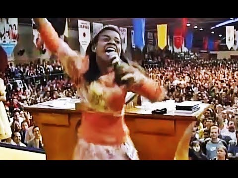 Vai Tremer ✦ Valquíria Oliveira 🔥 FOGO PENTECOSTAL 🔥