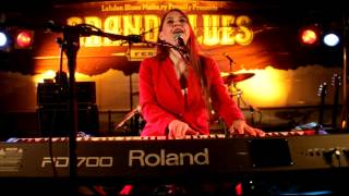 Eden Brent Alive at Grand Blues (video Jyrki Kallio)