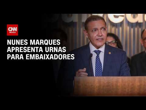 Presidente do TSE apresenta urnas para embaixadores nesta segunda (17) | CNN NOVO DIA
