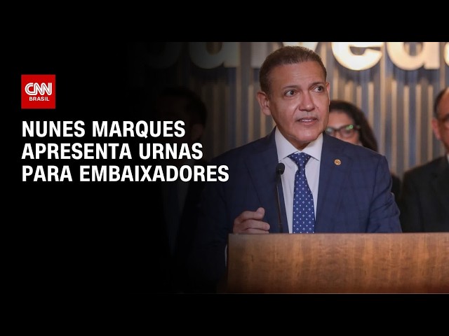 Presidente do TSE apresenta urnas para embaixadores nesta segunda (17) | CNN NOVO DIA