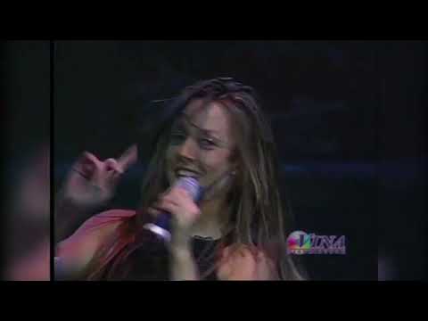Videoclip de Loca Por Amarte — Fey