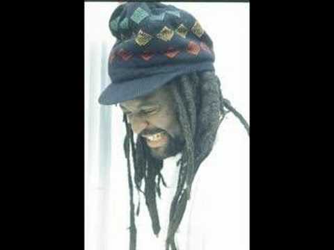 Never Leave You lyrics