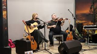 Video Psaníčko, Alice Maule, live, housle Miloš Klempar