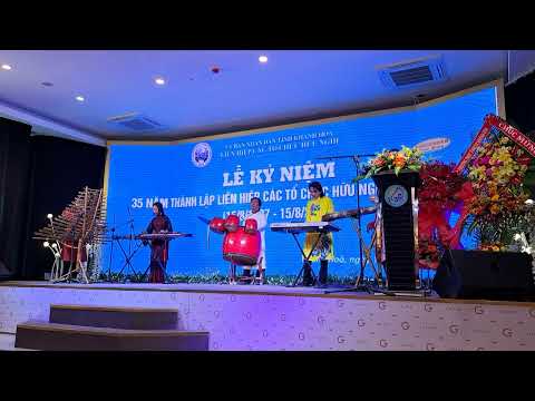 hòa tấu - Biểu diễn: GV khoa Nghệ thuật UKH