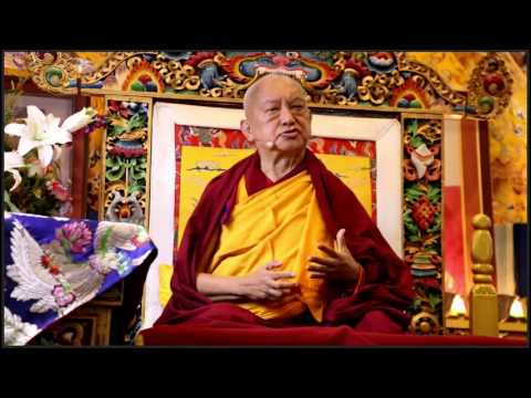 20151201 1600 LZR Kopan, Nepal - How to circumbulate Stupa