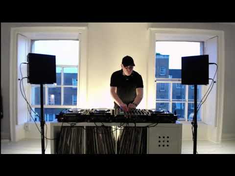 MNMT Live Stream - Dublin Showcase - Vlad