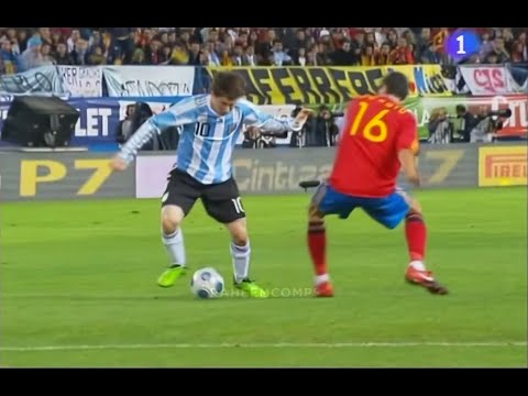 ARG 44. Lionel Messi vs Spain - Friendly 09-10
