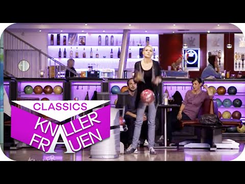 Spaß auf der Bowlingbahn | Knallerfrauen mit Martina Hill