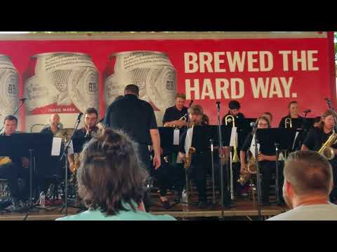 Don't Be That Way/Stompin at the Savoy