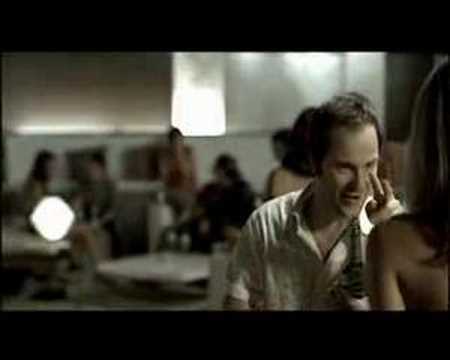 ANUNCIO: Cerveza Reina (1), con Edgar Cueto