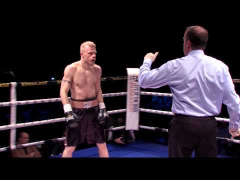 Mian Hussain vs Aki Selesmaa