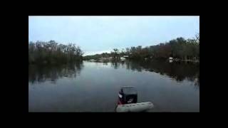 preview picture of video 'ST JOHNS RIVER FLA WINTER LARGEMOUTH BASS FISHING'