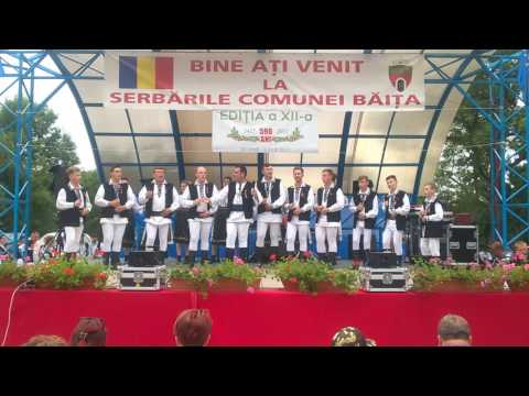 SERBARILE COMUNEI BAITA 2017 - ANSAMBLUL RITMURI ZARANDENE - CANTEC BARBATESC - II -