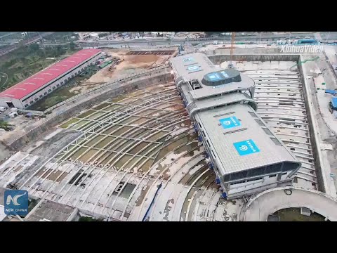 Terminal de ônibus de 30 mil toneladas movido horizontalmente em Xiamen, China