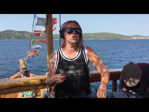 Sam divine suncebeat 7