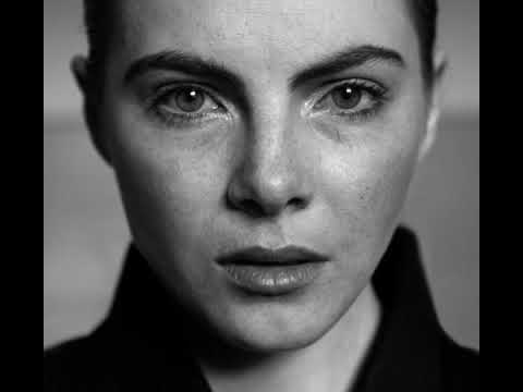 Julia Marcell Sentiments