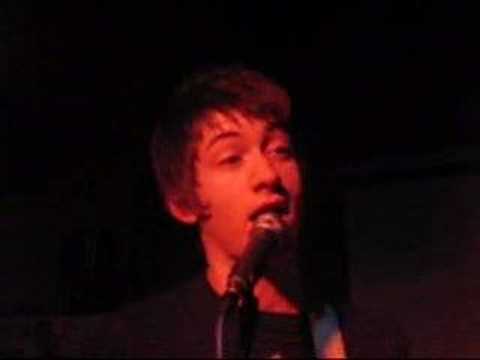 Arctic Monkeys - Scummy (live at Glasgow Barfly)