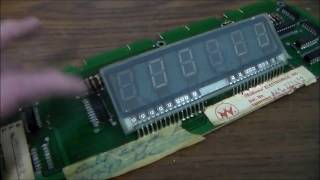 Repairing Old-School PLASMA Williams Pinball Displays - 40 years old!