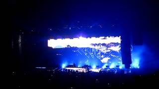 Tiesto - Make some noise 2 (Live)